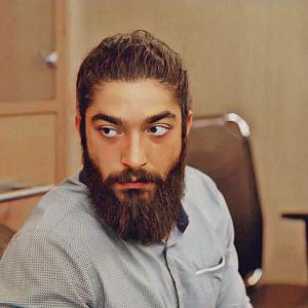 امیر مسعود مومنی - Amir Masoud Momeni