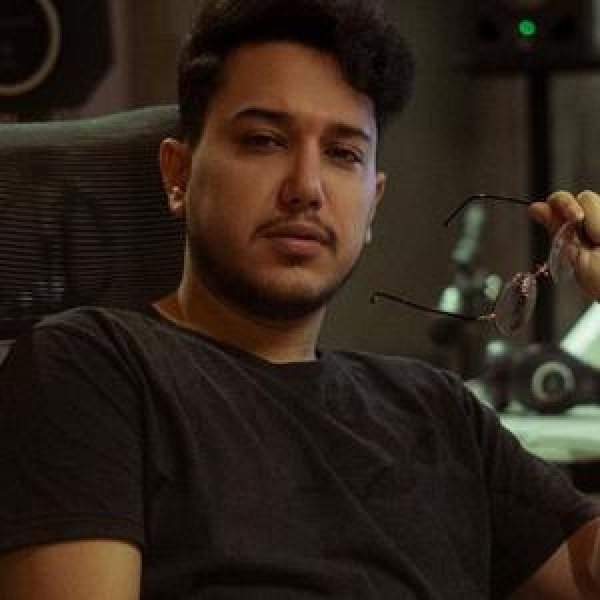 امید نیکان - Omid Nikan